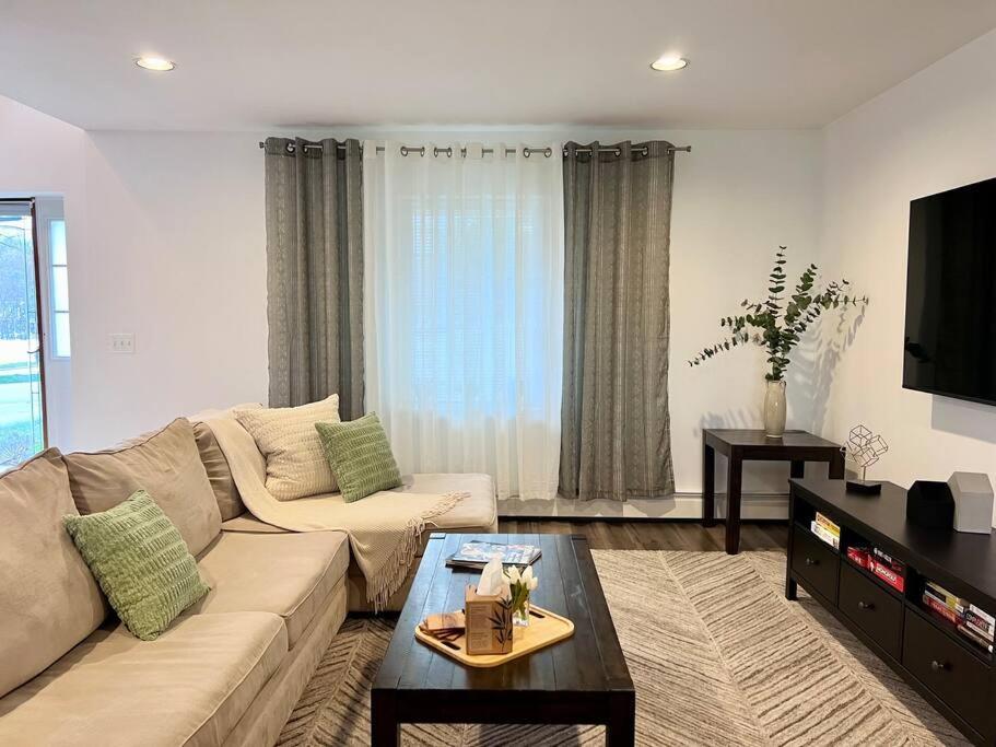 Spacious Retreat Close To Nature Bloomingdale Экстерьер фото